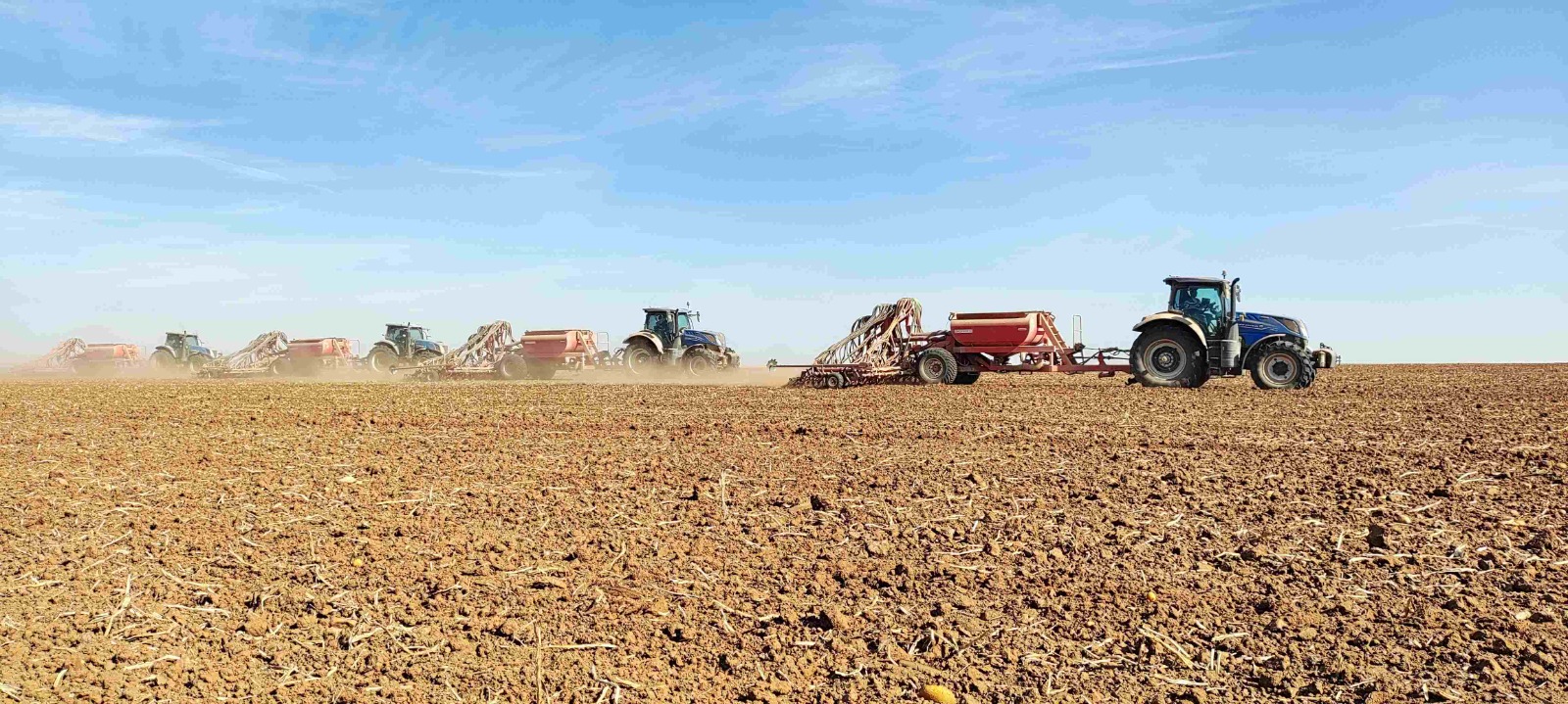 GÖZLÜ TARIM İŞLETMESİNDE GÜZLÜK EKİLİŞLER BAŞLADI